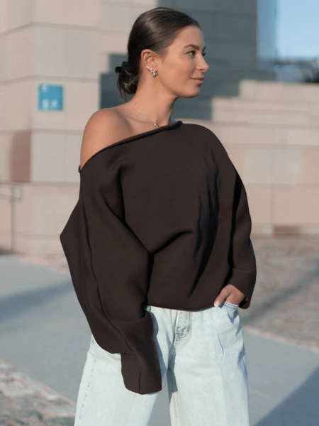 Dresowa bawełniana BLUZA opuszczana na ramiona oversize szeroka czekoladowa X413 k01