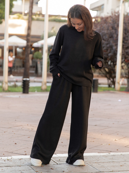 KOMPLET z dzianiny swetrowej oversizowa bluzka i szerokie spodnie czarny X453