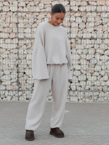 Codzienny KOMPLET dres ze swetrowej dzianiny oversizowa bluza i luźne spodnie ze ściągaczami beżowy X452 k01