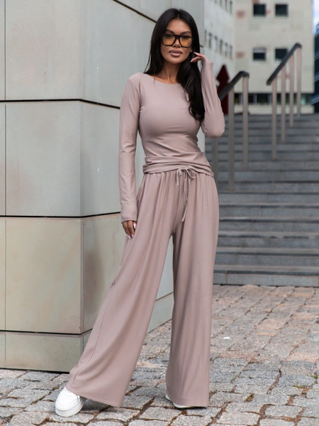 Szerokie SPODNIE z wiskozy ze średnim stanem z gumką w pasie mokka X418