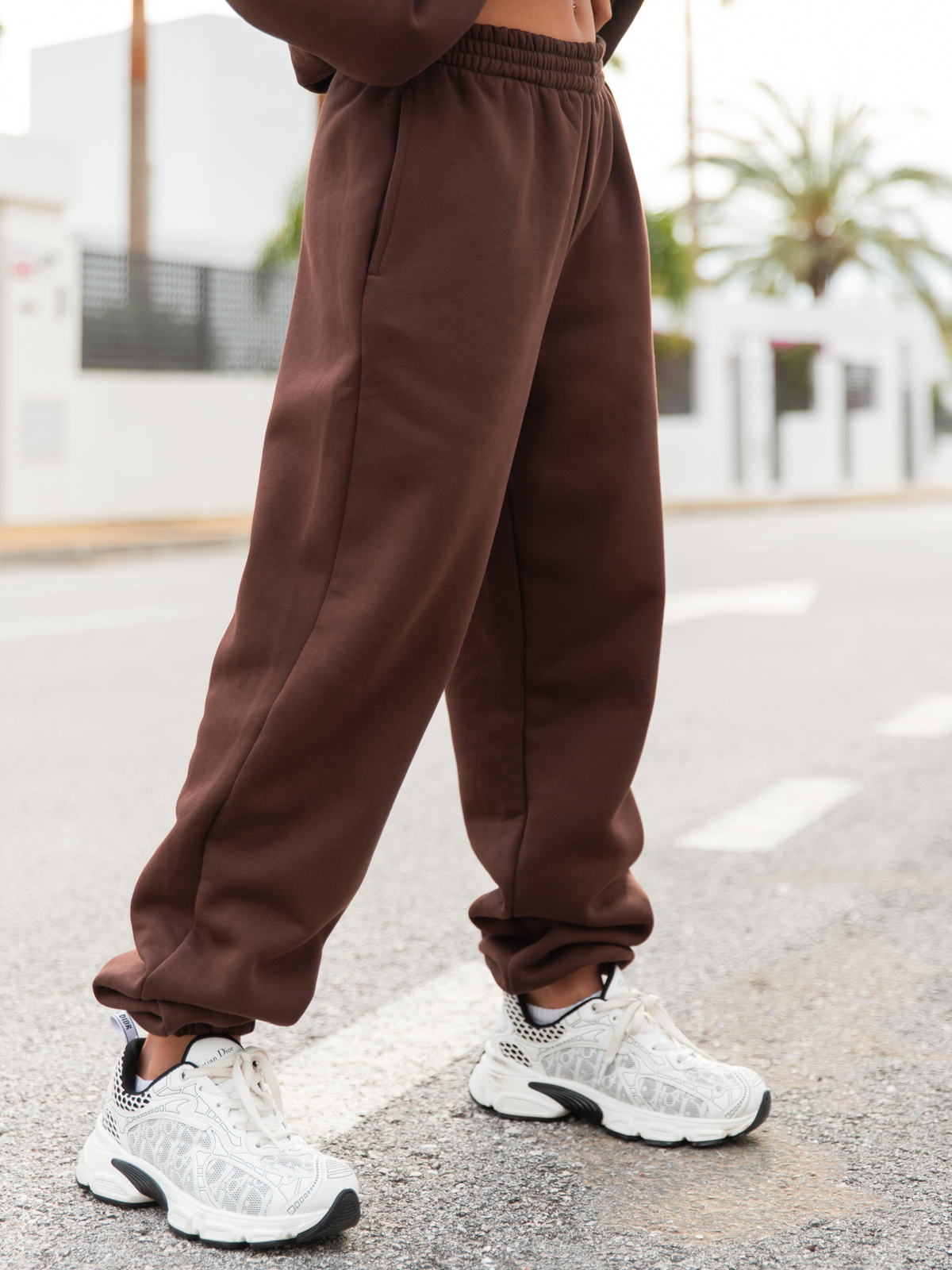 Dresowe bawełniane SPODNIE ze ściągaczami brązowe X32