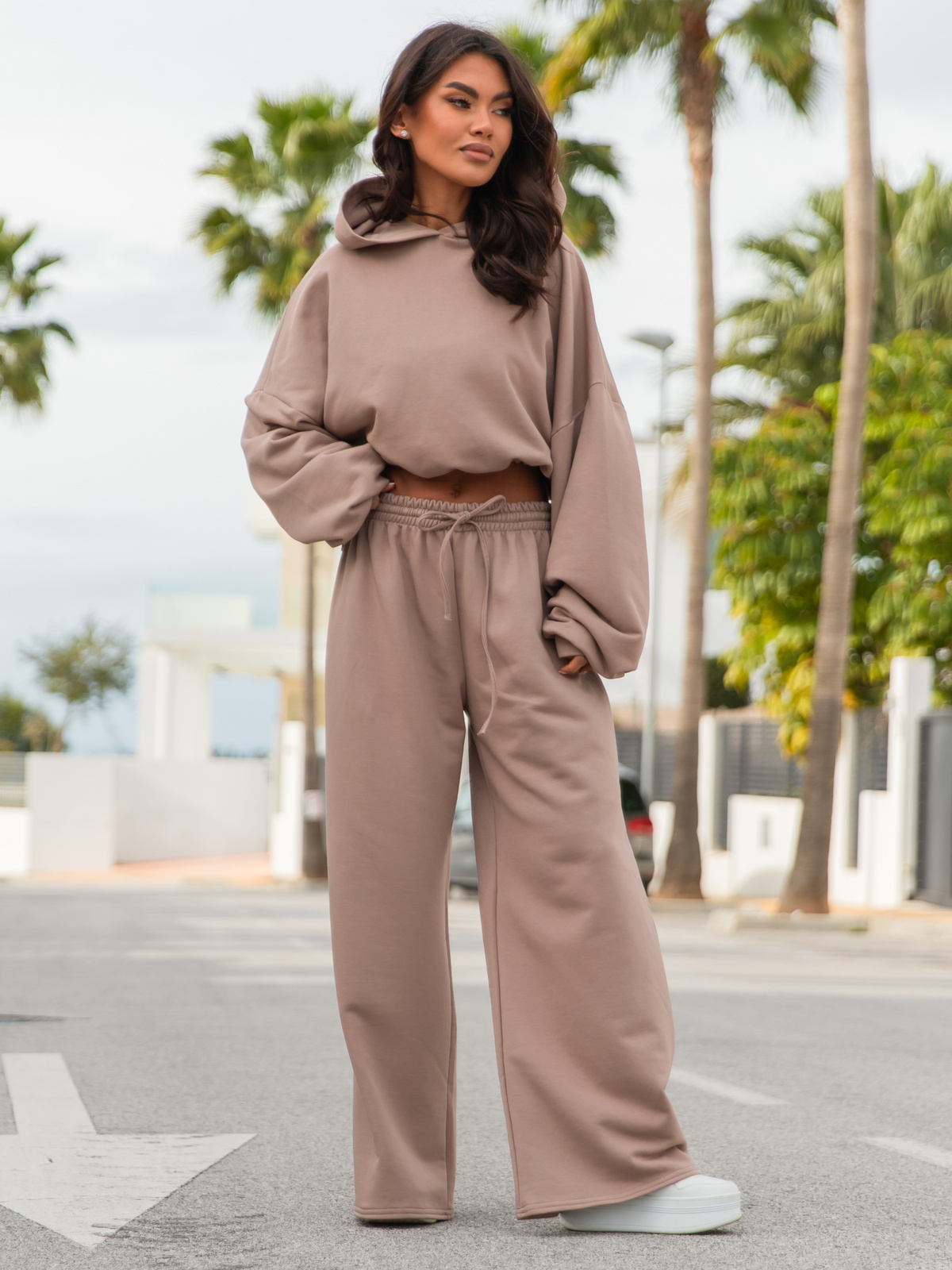 Oversizowa BLUZA ze ściągaczem z bawełnianej dresówki z troczkami mokka X27 k01