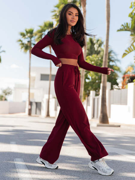 Dopasowana BLUZKA krótki top basicowy z wiskozy z długim rękawem bordowa X21