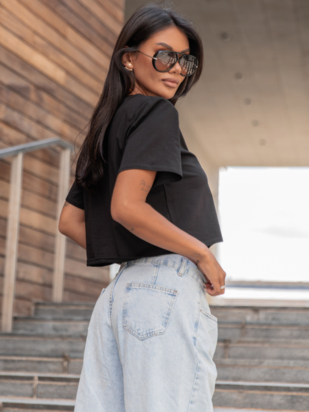 Bawełniany T-SHIRT bluzka z krótkim rękawem z poduszkami na ramionach czarny E429