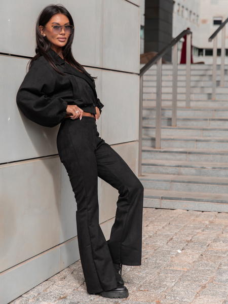 Oversizowa zamszowa krótka KURTKA o szerokim kroju ze ściągaczem czarna X407