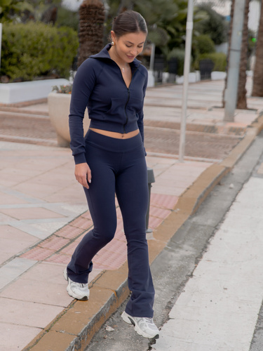 Dopasowany KOMPLET z elastycznej dzianiny dresowej rozpinana bluza i spodnie z rozszerzanymi nogawkami navy blue X556