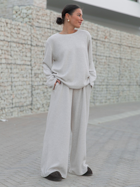 KOMPLET z dzianiny swetrowej oversizowa bluzka i szerokie spodnie beżowy X453