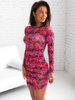 Dopasowana drapowana sukienka długość mini różowa w kwiaty c165 k01
