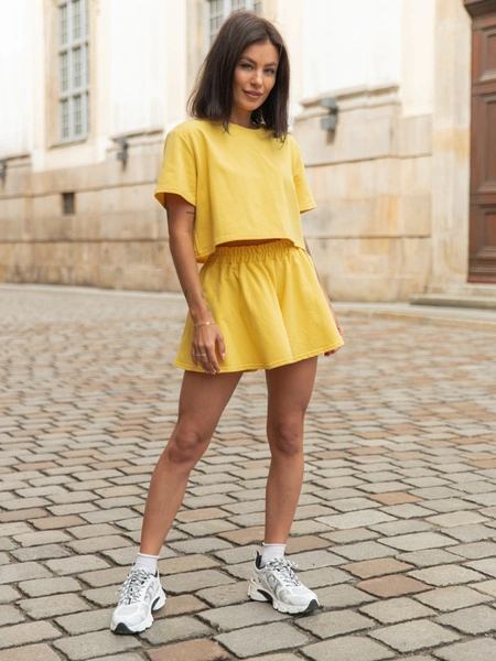 Dresowy bawełniany KOMPLET krótki oversizowy t-shirt i krótkie spodenki żółty X133