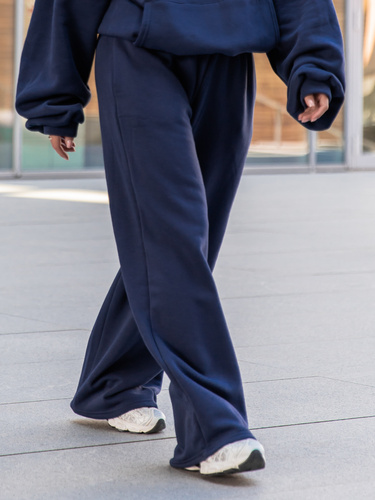 Dresowe bawełniane SPODNIE  z szerokimi nogawkami navy blue X31