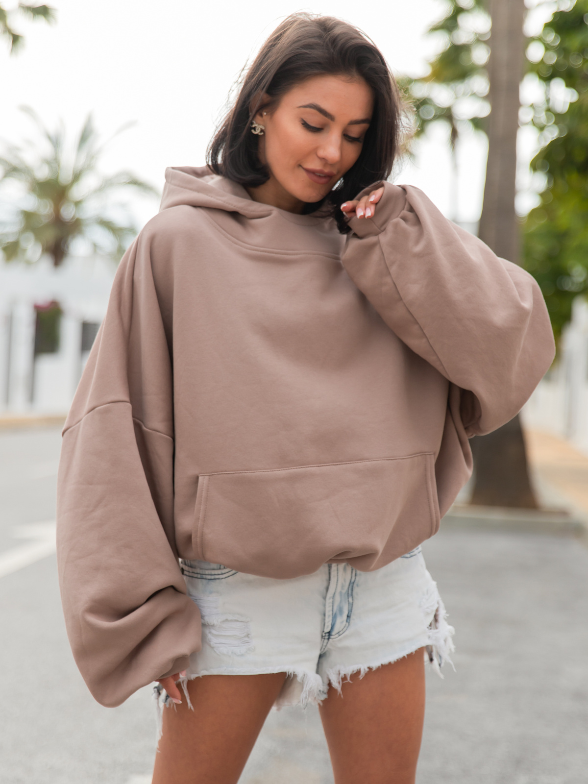 Viralowa Oversizowa BLUZA z kapturem bluzowana kangurka z bawełnianej dresówki mokka X2 k01