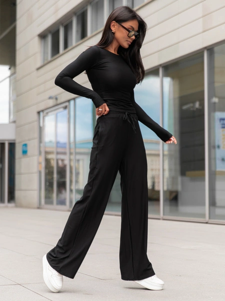 Wiskozowy KOMPLET dopasowana bluzka z długim rękawem i luźne spodnie czarny E351