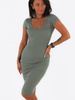 Bawełniana ołówkowa sukienka midi z krótkim rękawem z prążka khaki c311 k01
