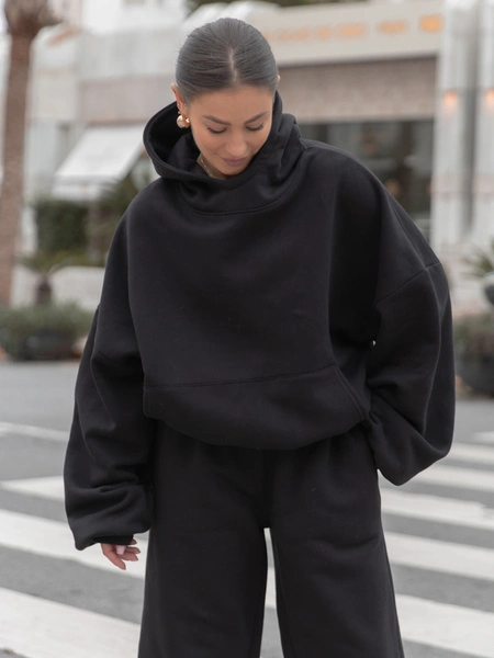 Viralowa Bawełniana BLUZA z drapanego dresu z kapturem na stójce z kieszeniami kangurka czarna E1