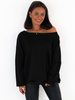 Luźny sweter opuszczany na ramię oversize czarny c401 k01