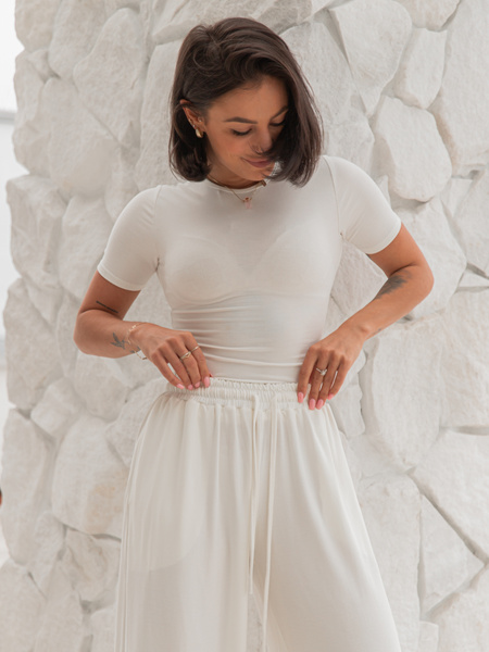 Wiscozowa dopasowana BLUZKA basic z krótkim rękawem ecru X203 k01