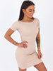 Bawełniana dopasowana krótka sukienka z prążka dekolt łódka beżowa b45 k01