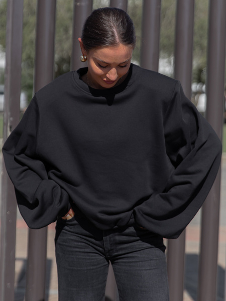 Oversizowa bawełniana BLUZA z drapanego dresu z poduszkami na ramionach czarna X469