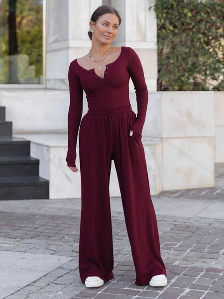 ZESTAW z prążkowanej dzianiny: Luźne SPODNIE X507 + Dopasowana BLUZKA z guzikami X503