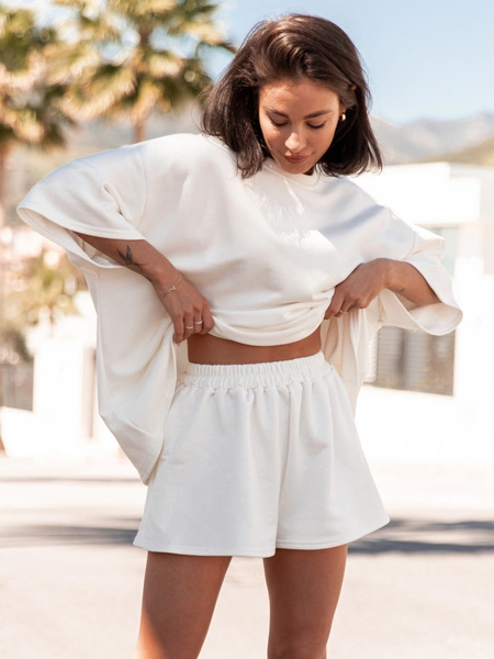 Dresowy bawełniany KOMPLET długi oversizowy t-shirt i krótkie spodenki ecru X134