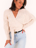 Sweter przekładany kopertowy splot warkocz beżowy TH048