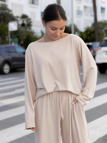 Luźna komfortowa BLUZKA z długim rękawem z prążkowanej dzianiny wiskoza i bawełna beżowa X506