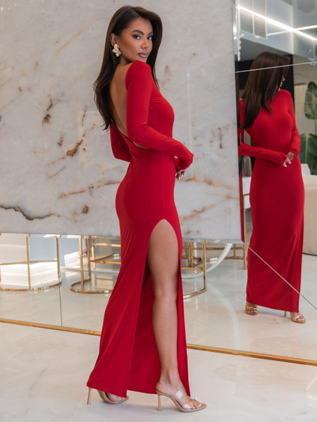 Elegancka dopasowana SUKIENKA maxi z wycięciem na plecach czerwona E637 k01