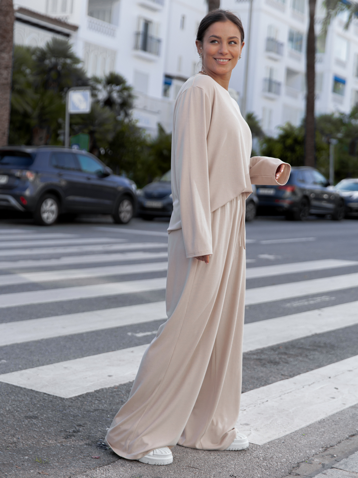 ZESTAW z prążkowanej dzianiny: Luźne SPODNIE X507 + Luźna BLUZKA z długim rękawem X506