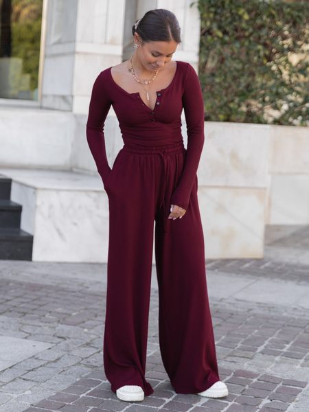 ZESTAW z prążkowanej dzianiny: Luźne SPODNIE X507 + Dopasowana BLUZKA z guzikami X503