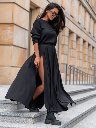 Rozkloszowana maxi SPÓDNICA z rozporkami po bokach czarna X311