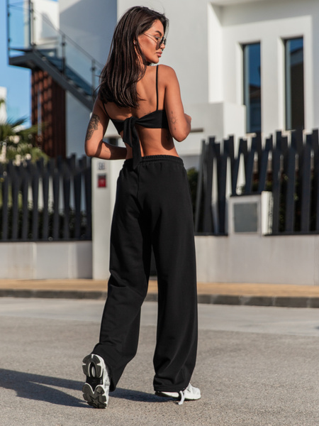 Dresowy bawełniany KOMPLET krótki top stanik na ramkach i długie spodnie z regulowanymi mankietami czarny X116 k01