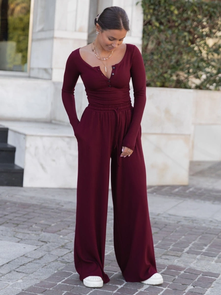 ZESTAW z prążkowanej dzianiny: Luźne SPODNIE X507 + Dopasowana BLUZKA z guzikami X503