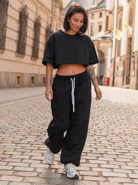 Luźne SPODNIE baggy ze sznurkiem z bawełnianej dresówki niedrapanej od wewnątrz czarne X217 k01