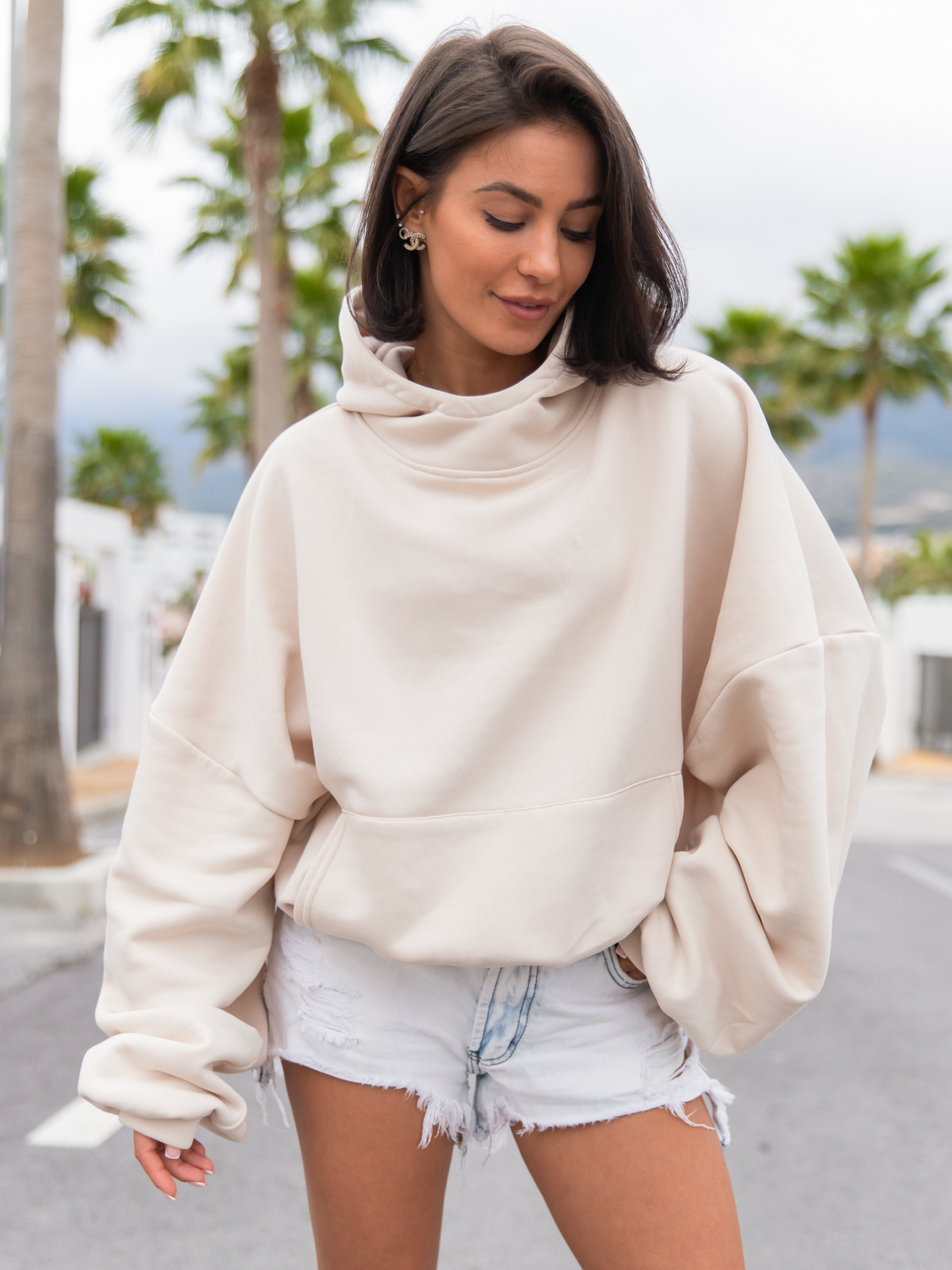 Viralowa Oversizowa BLUZA z kapturem bluzowana kangurka z bawełnianej dresówki waniliowa X2 k01