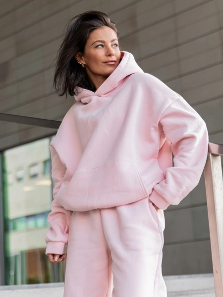 Dresowa bawełniana BLUZA z kapturem kangurka o klasycznym kroju baby pink X350
