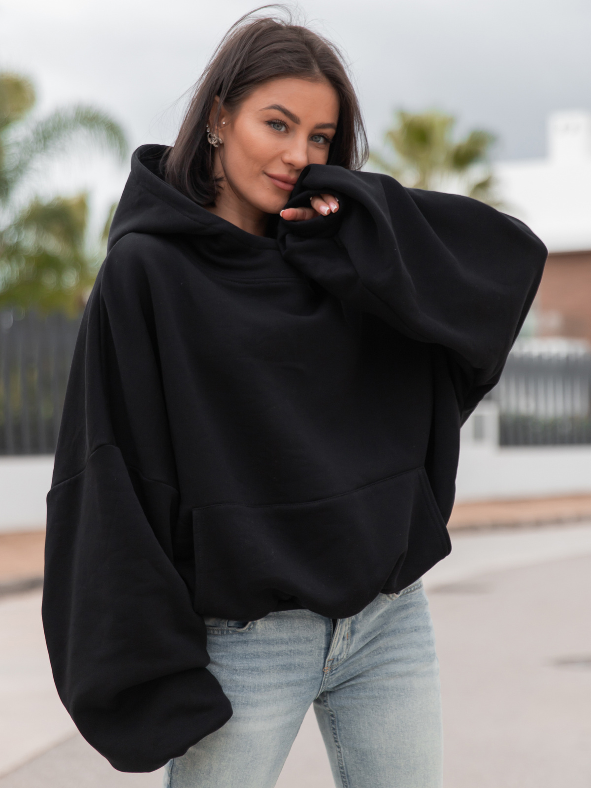 Viralowa Oversizowa BLUZA z kapturem bluzowana kangurka z bawełnianej dresówki czarna X2 k01