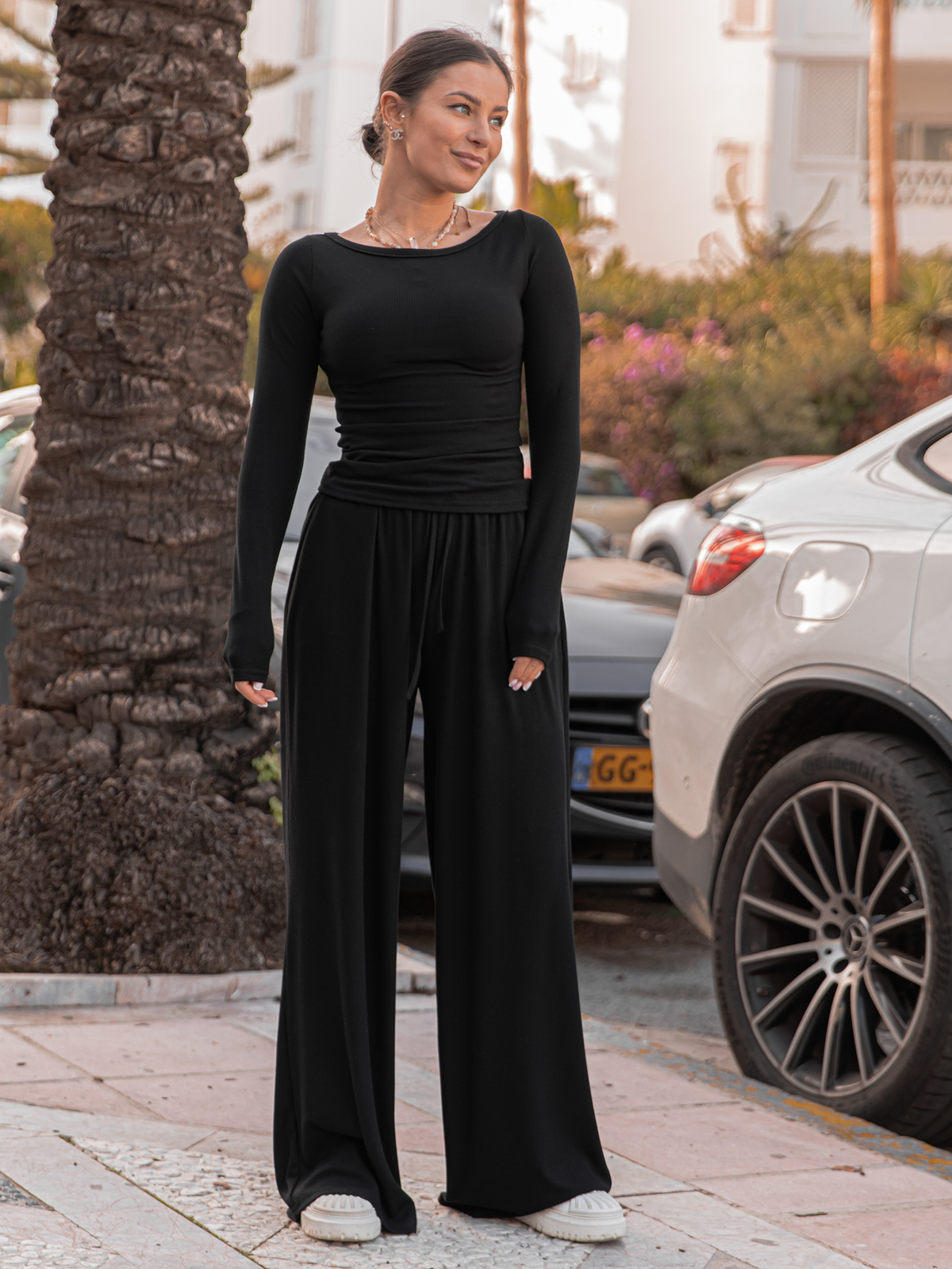 ZESTAW z prążkowanej dzianiny: Luźne SPODNIE X507 + Dopasowana BLUZKA z dekoltem typu łódka X504