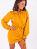 Elegancka sukienka z kopertowym dekoltem musztardowa b232 k01