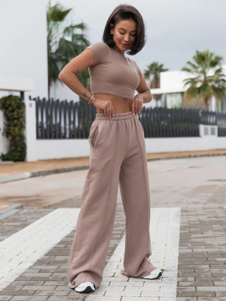 Basic krótki TOP z krótkim rękawem z modalu o fakturze prążka mokka X11 k01