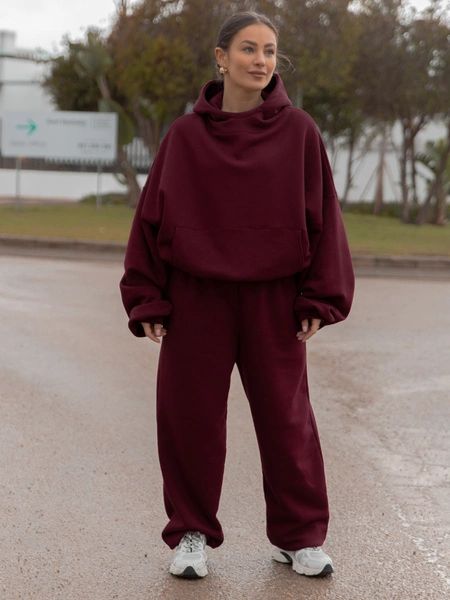 Oversizowy KOMPLET z drapanego bawełnianego dresu bluza z kapturem na stójce kangurka i spodnie szerokie baggy bordowy E1 + E643