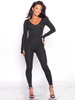 Dopasowany kombinezon z elastycznej dzianiny z dekoltem V czarny d025 k01