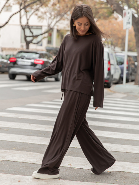 Luźny codzienny KOMPLET z wiscozy oversizowy t-shirt i luźne spodnie brązowy X475