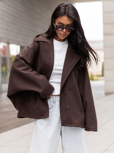 Oversizowy krótki PŁASZCZ KURTKA o szerokim kroju czekoladowy E515