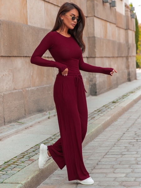 Wiskozowy KOMPLET dopasowana bluzka z długim rękawem i luźne spodnie bordowy E351