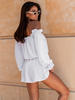 Zwiewny KOMBINEZON opuszczany na ramiona długi rękaw i krótkie spodenki biały X261
