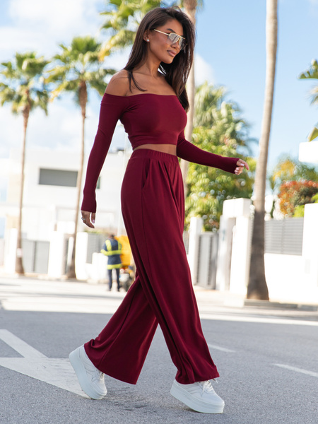 Dopasowana BLUZKA krótki top z wiskozy opuszczana na ramiona bordowa X19 k01