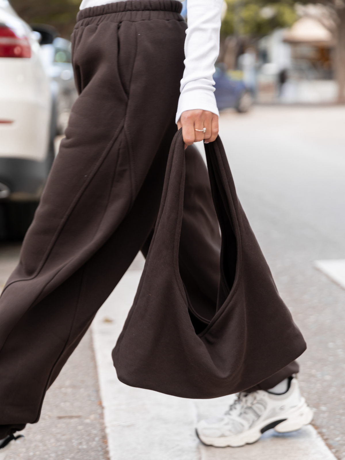 Sportowa TOREBKA z bawełnianego materiału czekoladowa F107