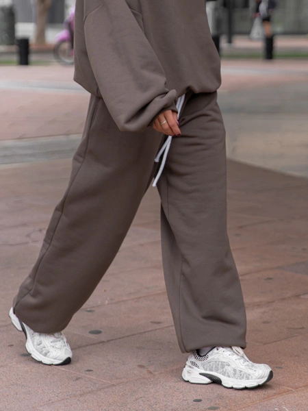 Dresowe bawełniane SPODNIE baggy niski stan dark mokka X403