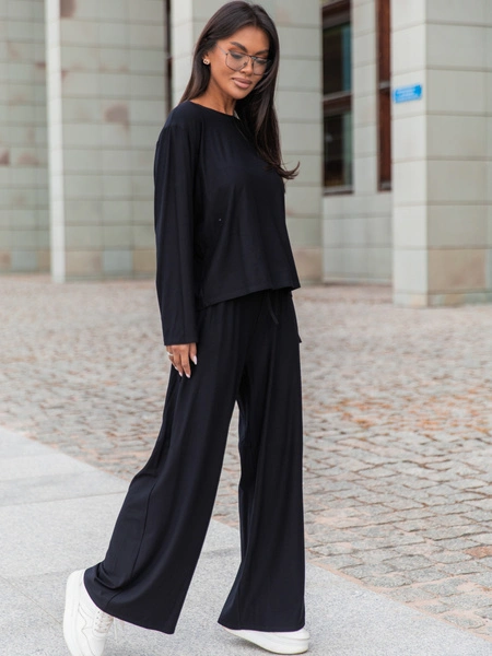 Szerokie SPODNIE z wiskozy ze średnim stanem z gumką w pasie czarne X418