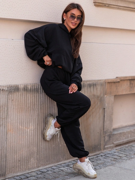 Dresowy bawełniany KOMPLET oversizowy bluza z kapturem i szerokie spodnie ze ściągaczami czarny E315